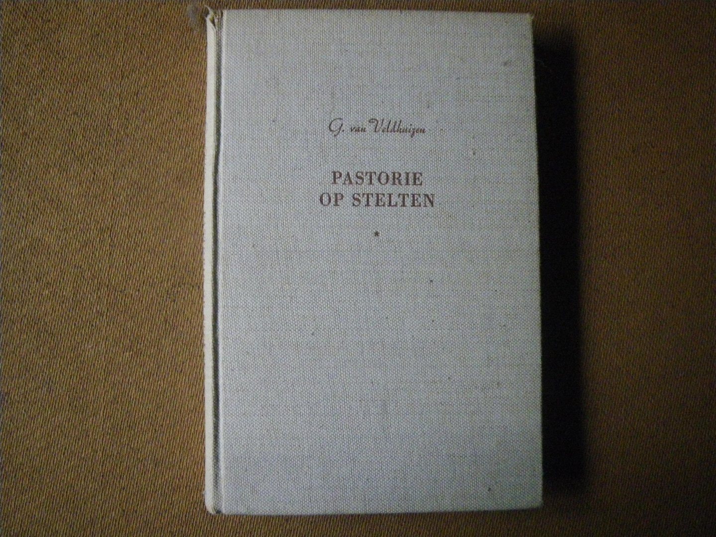 Veldhuizen, G. van - Pastorie op stelten