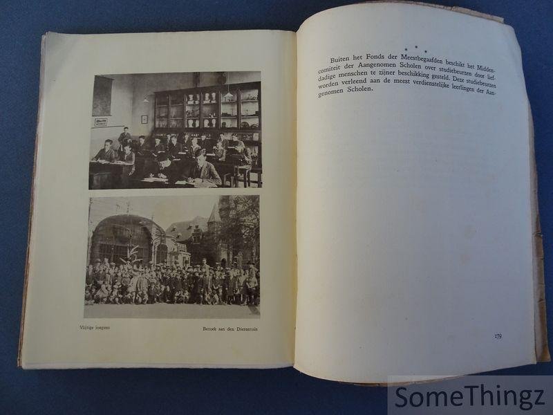N/A. - Onderwijzend personeel van Antwerpen's Vrij Katholiek Onderwijs. - Onze scholen : gedenkboek, 1879-1929.