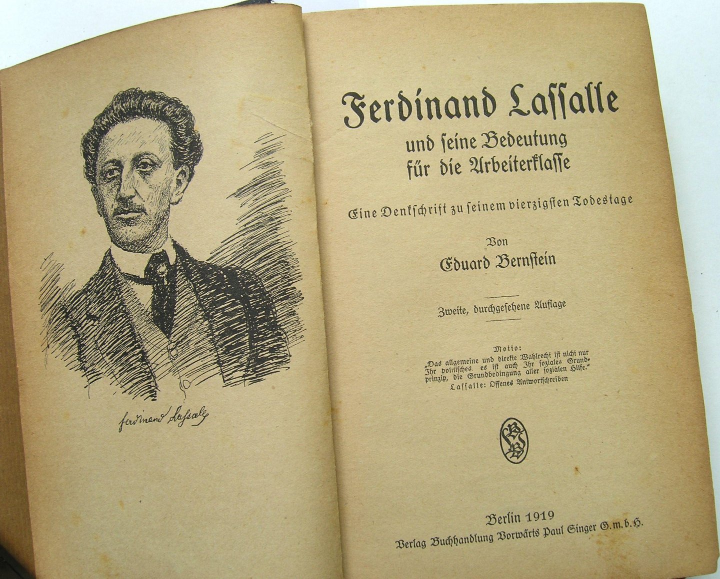 Engels, Friedrich e.v.a. - SOZIALE LITERATUR - Duitse Socialistische Literatuur  1919/1920