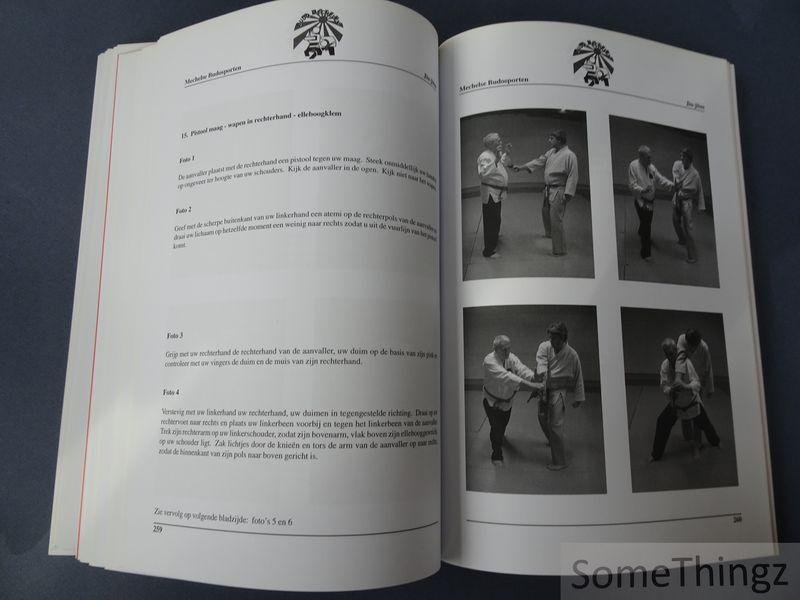 Mester August De Wit 10e Dan. - De Mechelse Budosporten Jiu-Jitsu. Technieken lager en hoger Kyu's.