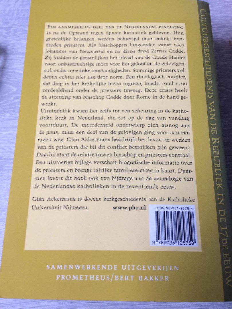 Ackermans - Herders en huurlingen / bisschoppen en priesters in de Republiek (1663-1705)