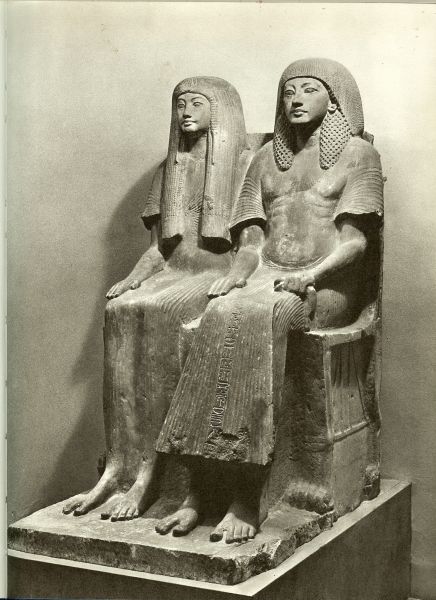 Klasens, A. met 64 kleuren en zwart wit foto's - Egyptische kunst uit de collectie van het Rijksmuseum van Oudheden te Leiden.