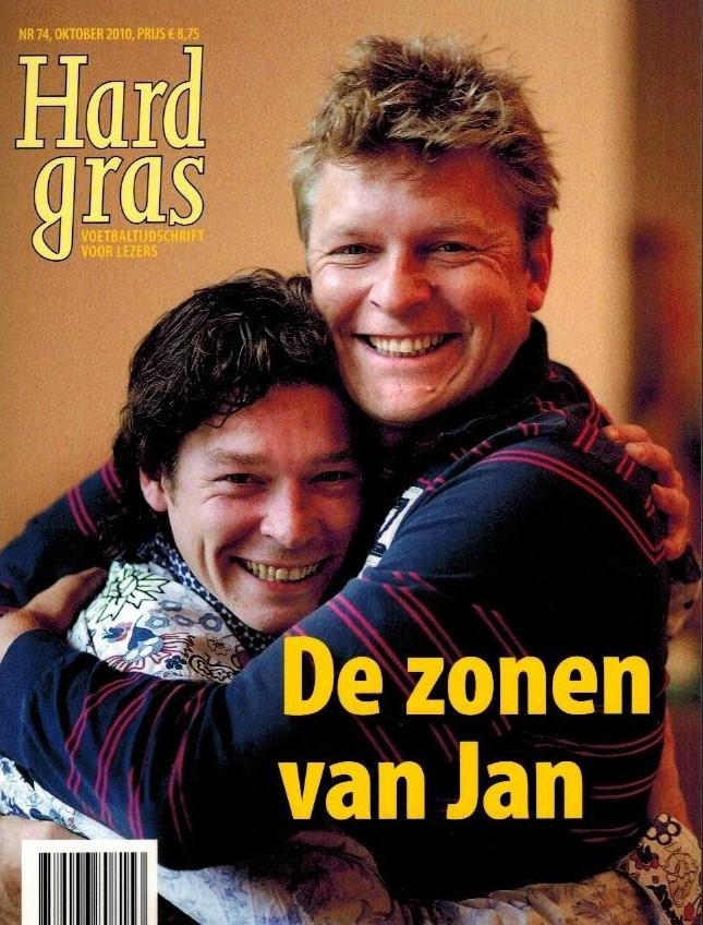 MATHIJS VAN NIEUWKERK & HENK SPAAN - Hard Gras 74 -Voetbaltijdschrift voor lezers