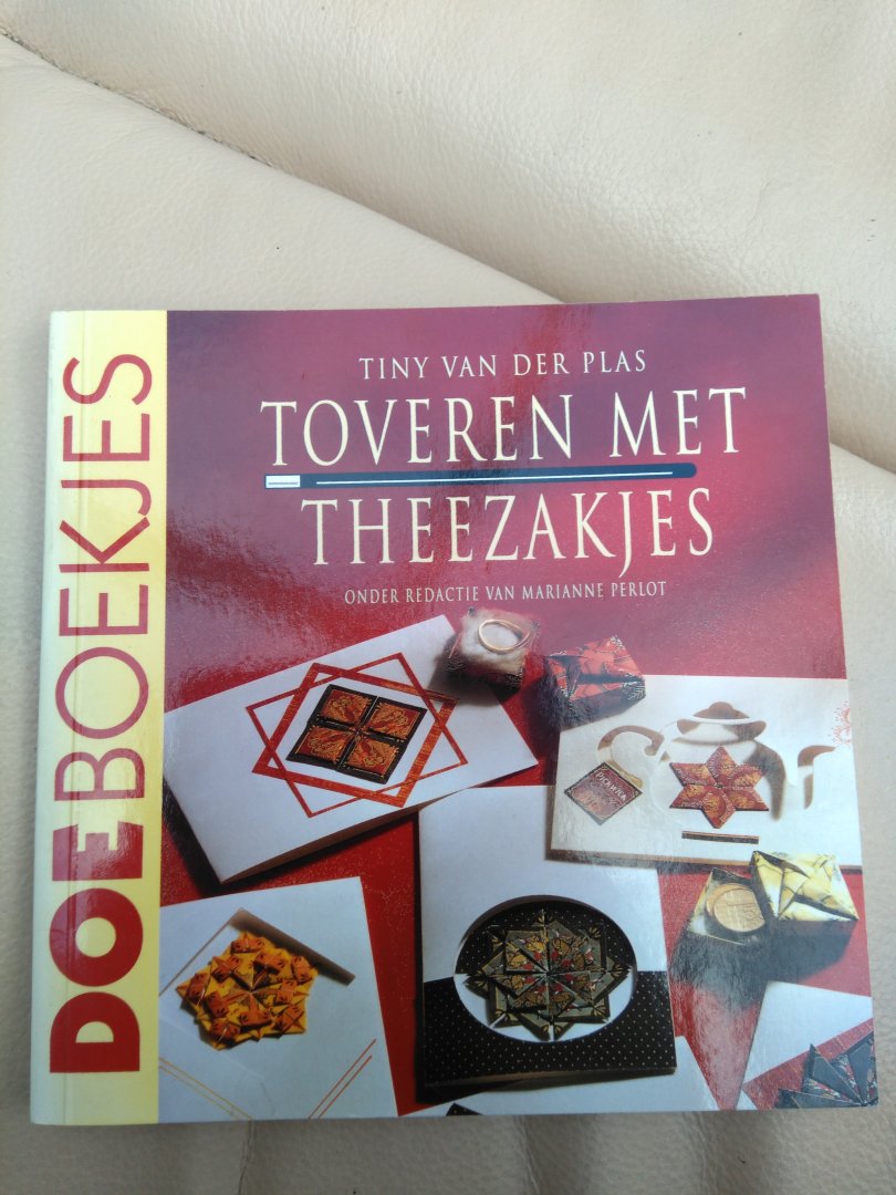 Plas, T. van der - Toveren met theezakjes
