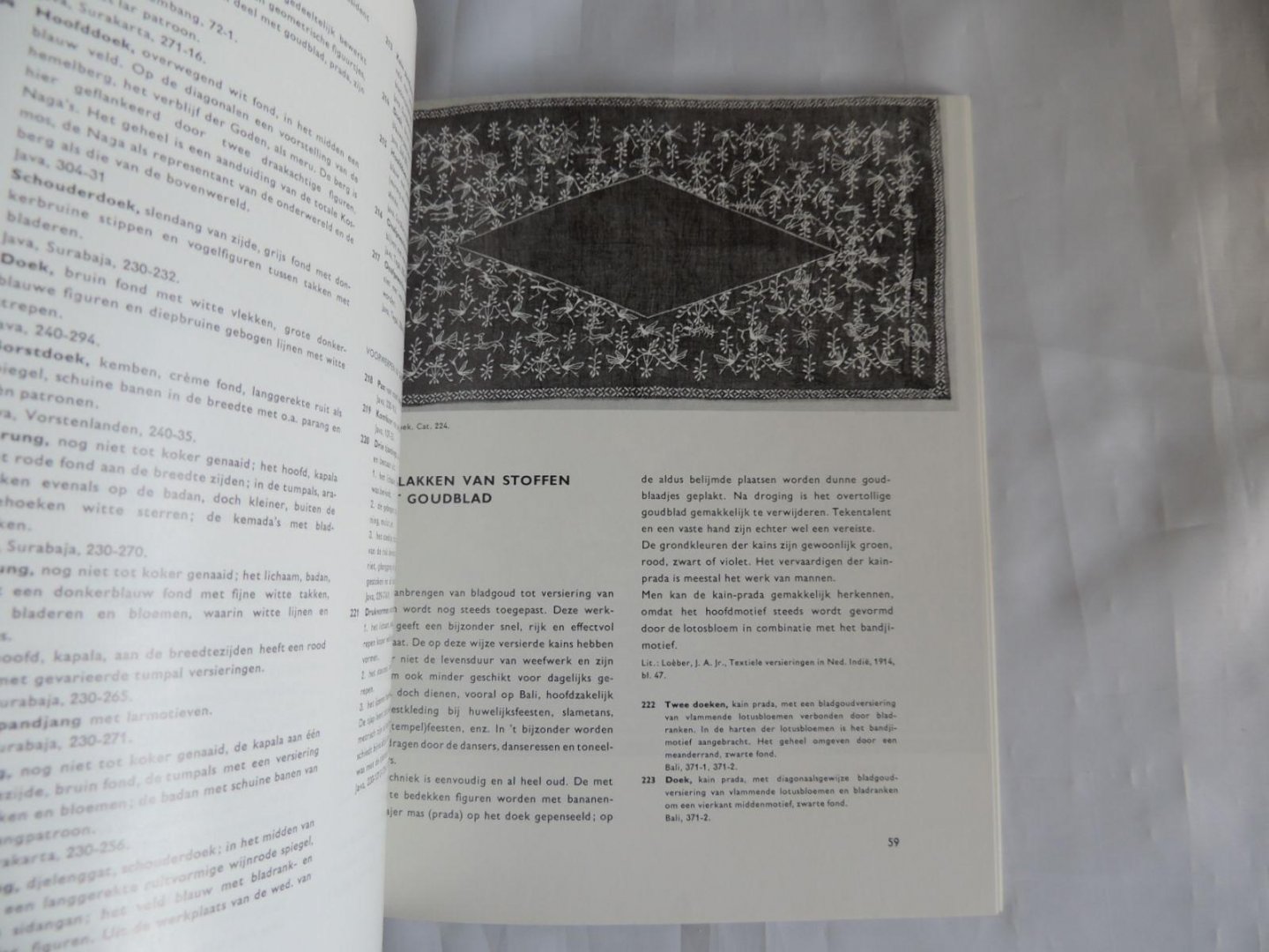 Werff, J. van der (voorwoord) / Djajasoebrata, A. (inleiding) - Kunst en Ambacht in Indonesië. Tentoonstelling Ethnografisch Museum Delft, November 1968 - December 1969