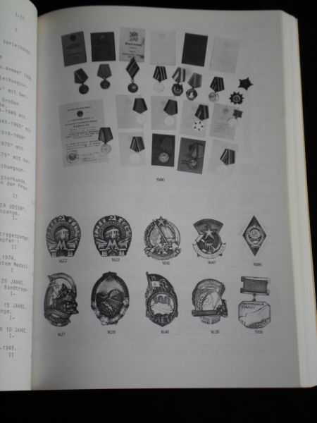 Veilingcatalogus 13 - Orden, Ehrenzeichen, Blankwaffen, Historische Antiquitaten
