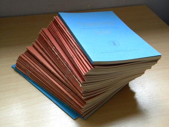  - Thoth. 32 niet aaneengesloten nummers uit de periode 1975 t/m 1991 + register 1975-1984