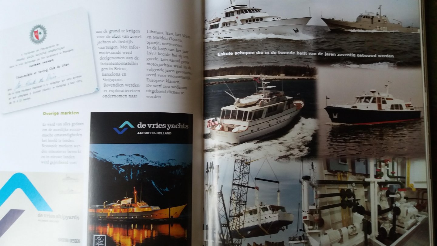 Vries, B. de - Koninklijke De Vries Scheepsbouw 100 jaar / druk 1