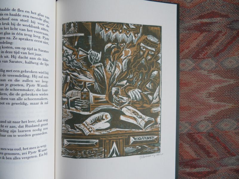 Alberts, A. - De klant uit het hiervoormaals.- Belevenissen van P.W. Iwolgin. [ Genummerd ex. 34 / 50 ]. - Met twee originele en gesigneerde linosneden door Toon Wegner.