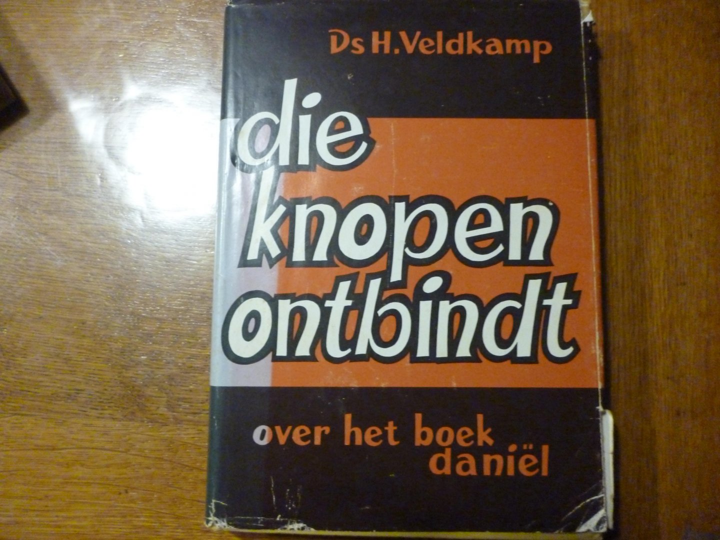 Veldkamp H - Die knopen ontbindt