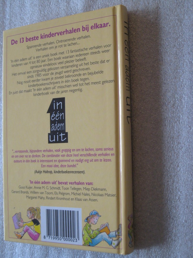 Kuijer, Guus, e.a. - In een adem uit / 13 fantastische verhalen