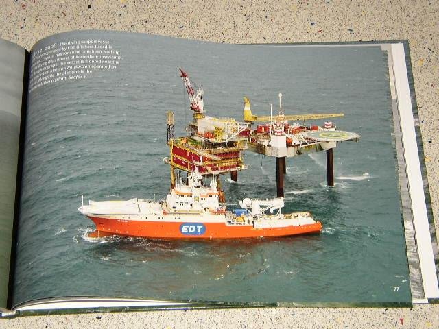 IJsseling,  Herman  (fotografie), Schaap, Paul  (tekst) - The Dutch Offshore. Aerial photography of the Dutch offshore industry