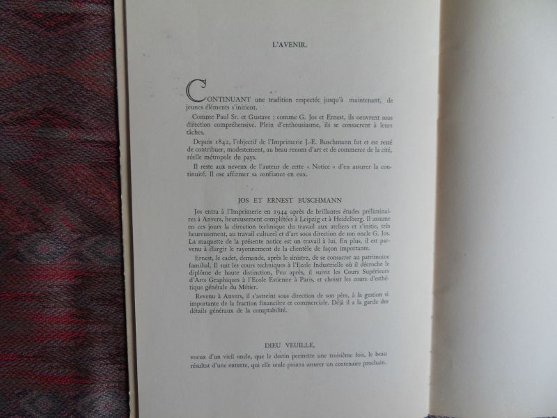 Buschmann, G. Jos. - Brièves Notices au Sujet de la Famille et de L`Imprimerie J.-E. Buschmann. 1842 - 1953.