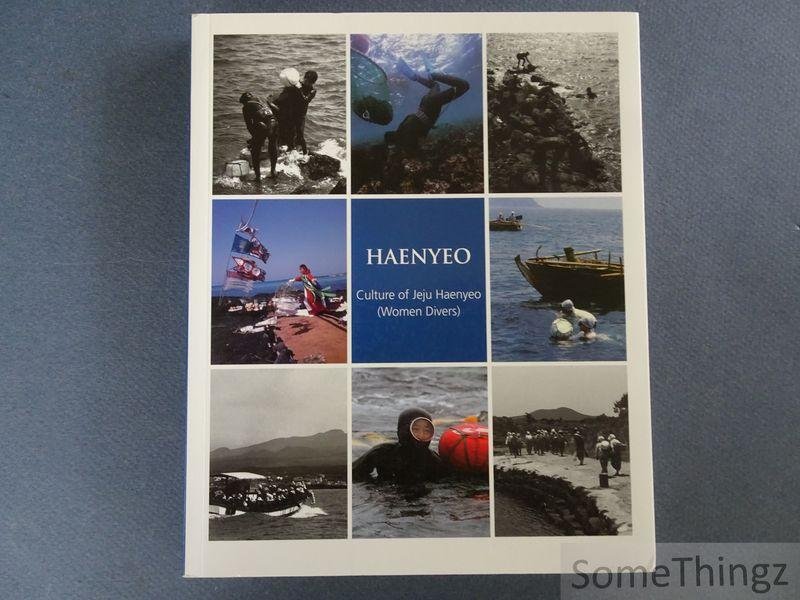 Lee Seong-hun / Park Chan-sik. - Haenyeo. Culture of Jeju Haenyeo (Women Divers).