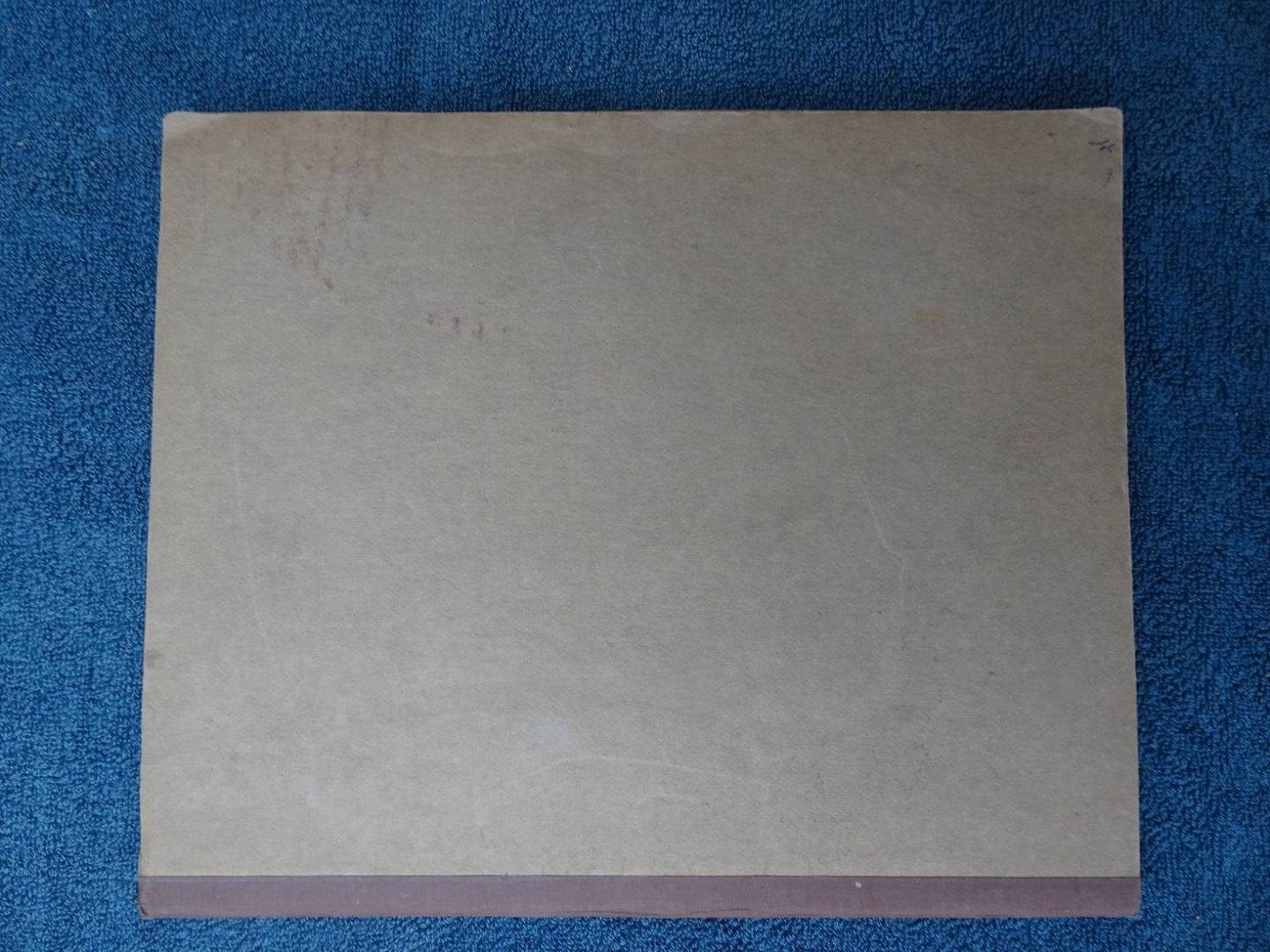 N.n.. - Zonder titel. Een album met ingeplakt huisvlijt.