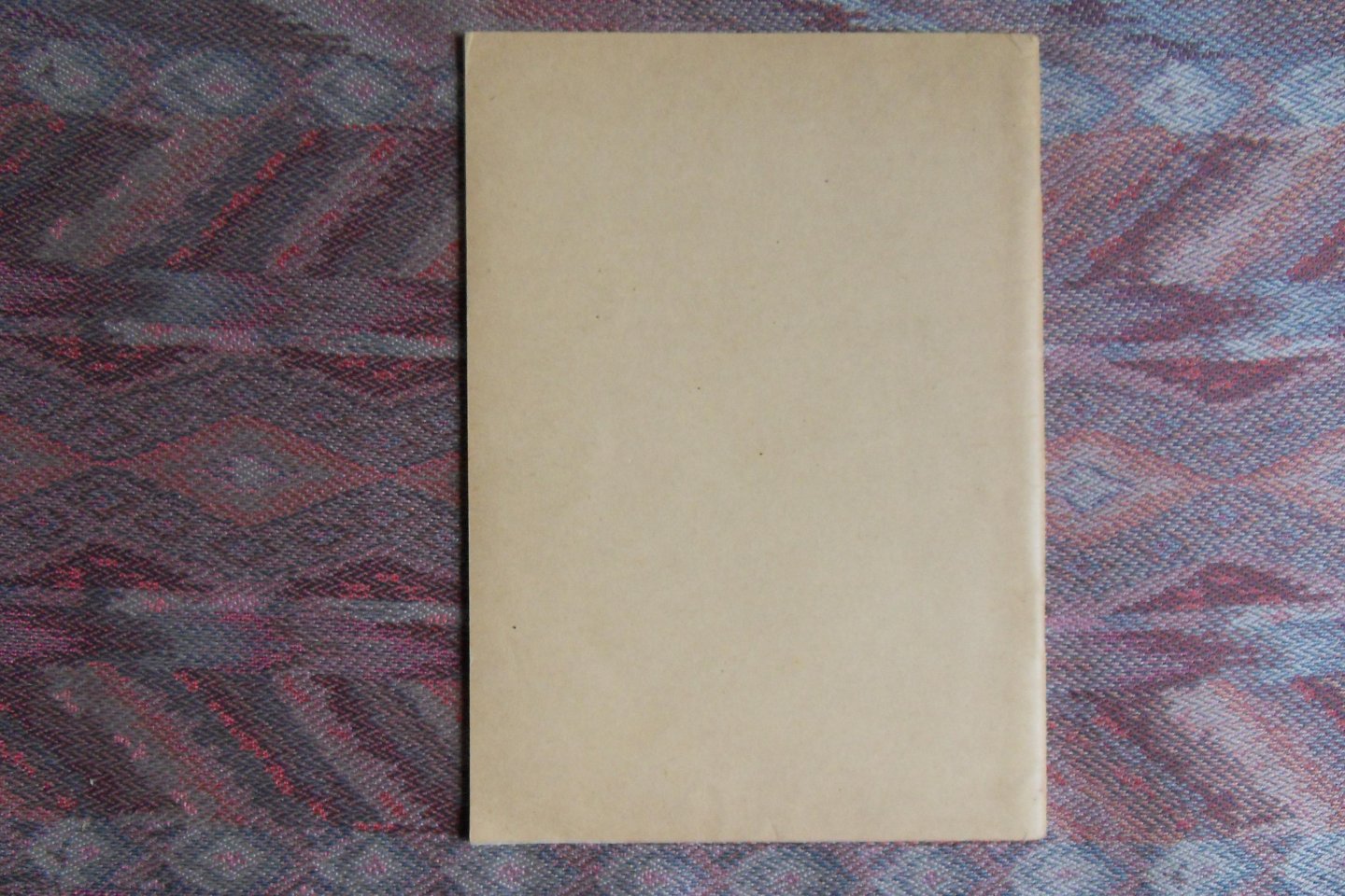 Ringelestein, dr. D.G.G. van; Roggeveen, Leonard. - Drie Letters PTT. - Met platen van Jo Spier. -[ !  de originele uitgave uit 1948 ].