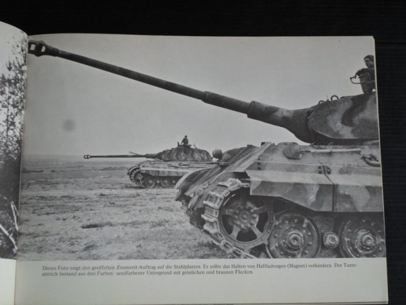 Scheibert, Horst - Königstiger, Tiger II, Panzerkampfwagen VI [II]  + poster, Band 25