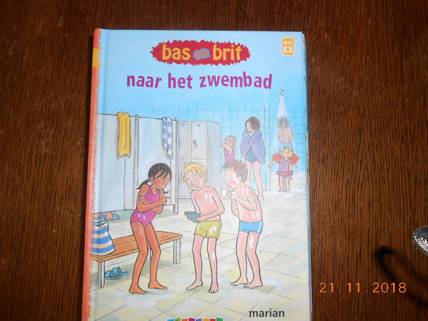 Gog, M. van - Klavertje een-serie Bas en Brit. Naar het zwembad