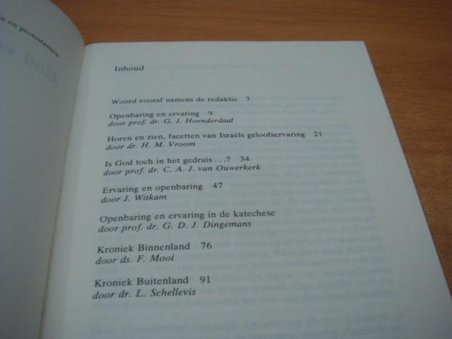Dingemans, G.D.J e.a - God ervaren - Een bijdrage voor het gesprek tussen katholieken en protestanten. Tenminste 2