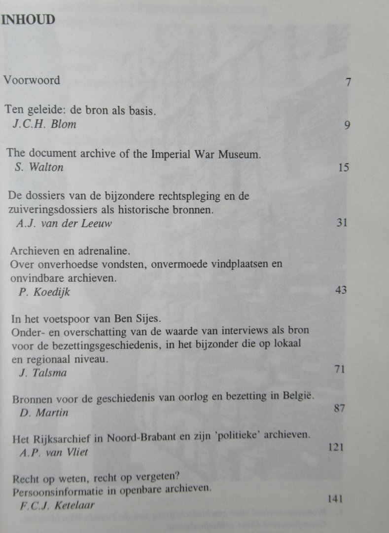 Vliet, A.P. van (red) - Bronnen en geschiedschrijving van de tweede wereldoorlog