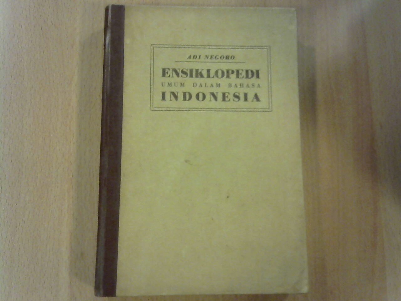 Negoro, Adi - Ensiklopedi umum dalam bahasa Indonesia