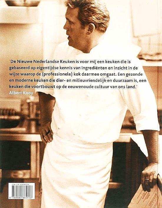 Kooy , Albert . [ isbn 9789080865556 ]  4619 - De Nieuwe Nederlandse Keuken . ( In De Nieuwe Nederlandse Keuken geeft Albert Kooy zijn visie op koken in Nederland. Het is een basiskookboek dat richtlijnen geeft aan de hedendaagse Nederlandse amateur- en professionele kok.  Door de ontwikkeling -