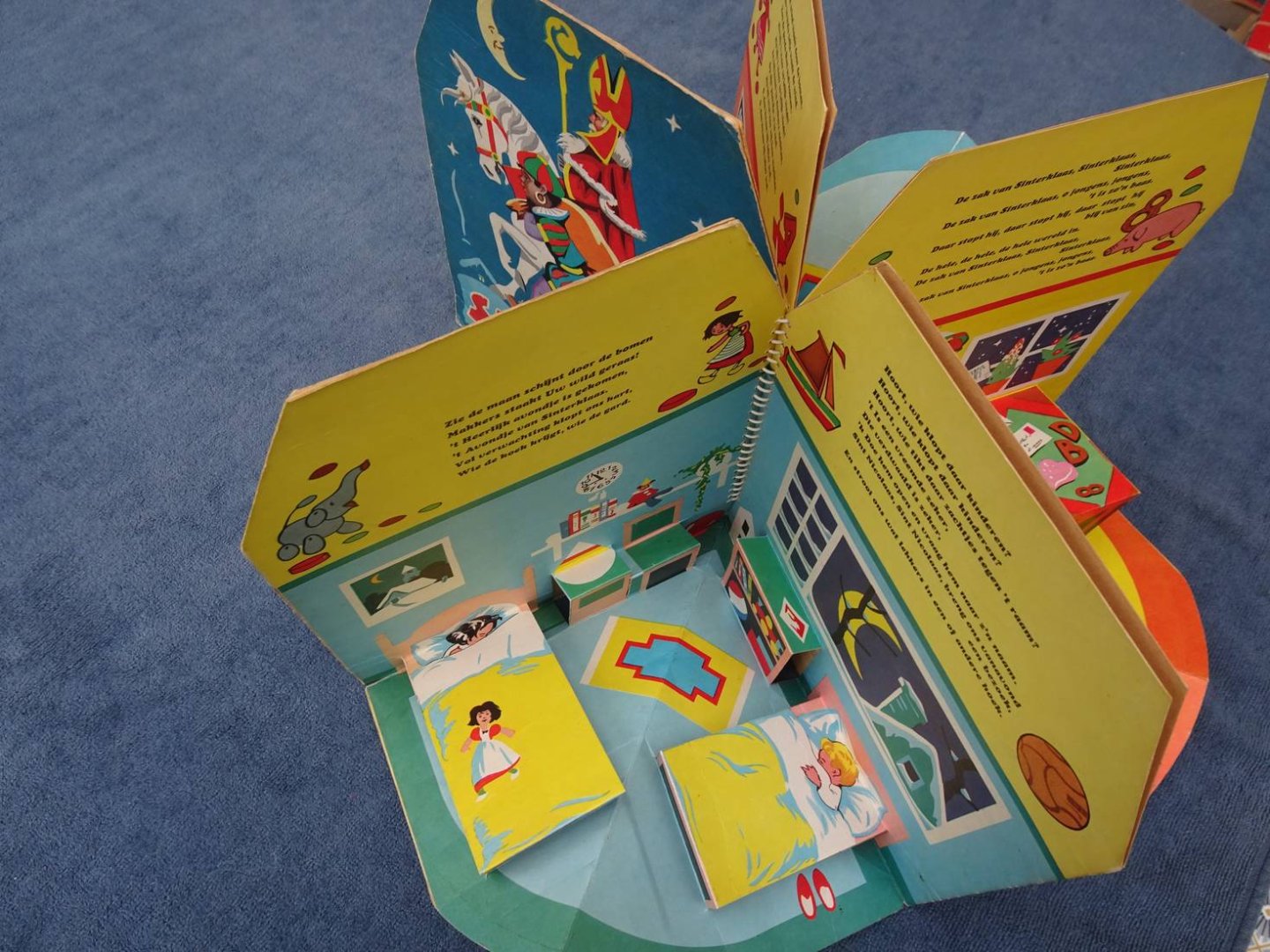 N.n.. - St. Nicolaas. Pop-up boek.