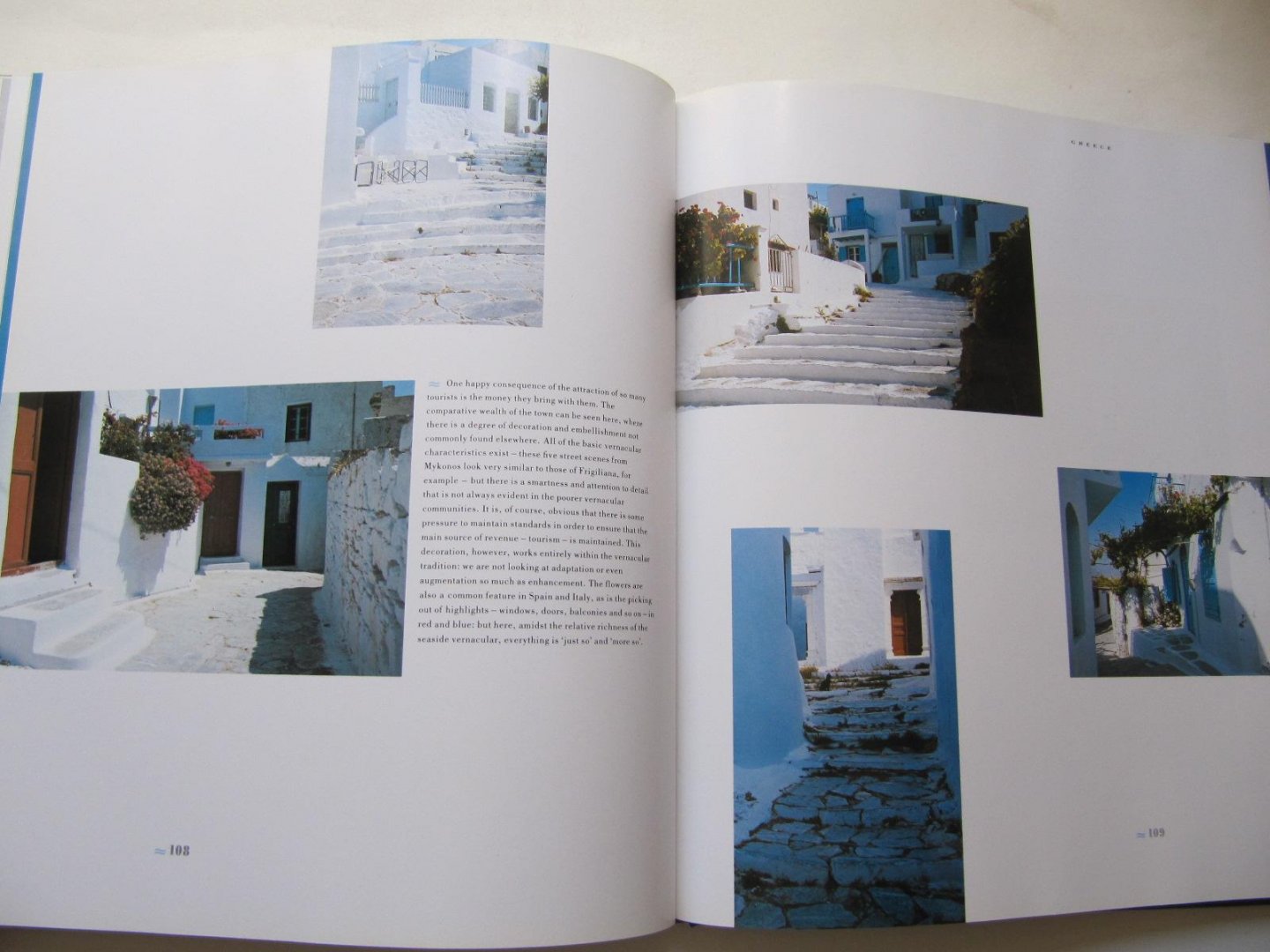V. Atroshenko & M. Grundy - Mediterranean Vernacular, a vanishing architecural tradition