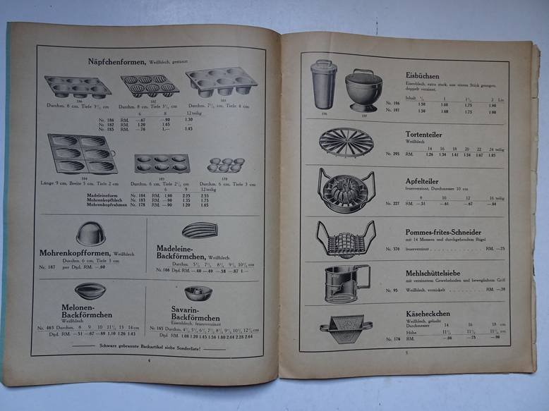N.n.. - Hermann Hecker Kommandit-Gesellschaft. Metall-, Blech- und Lackierwarenfabrik. Nachtrags-Katalog 1936 über Haus- und Küchengeräte in Weißblech, blank, lackiert, vernickelt, verchromt.