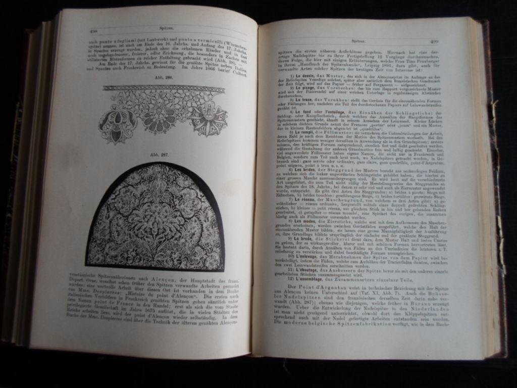 Heiden, Max - Handwörterbuch der Textilkunde aller Zeiten und Völker