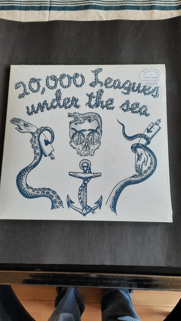 Verne, Jules & Jonny Trunk - 20,000 Leagues under the sea; underwater music by Jonny Trunk