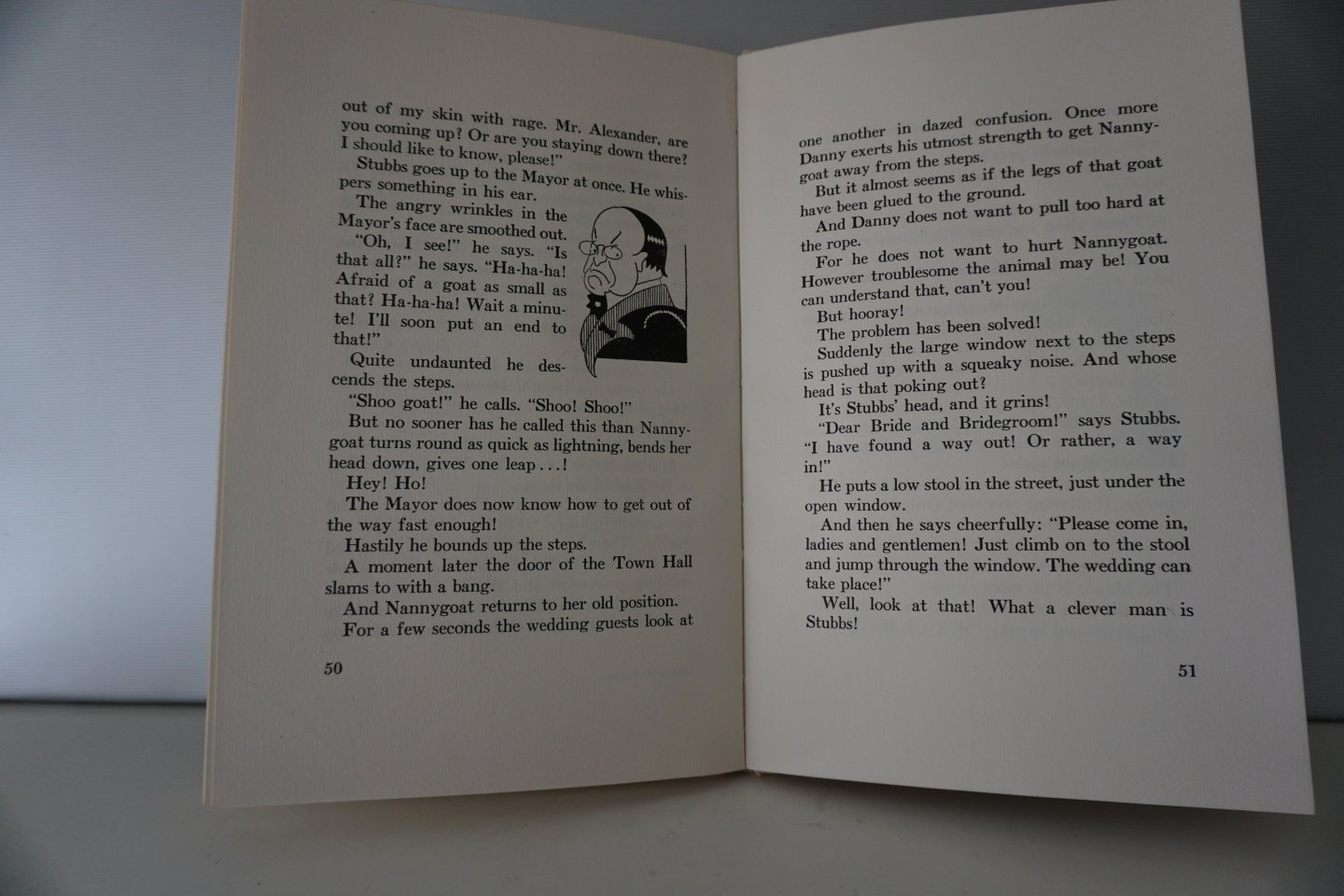 Roggeveen, Leonard - Danny goes shopping