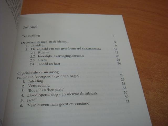 Hertog, G.C. Den - Traditie en vernieuwing