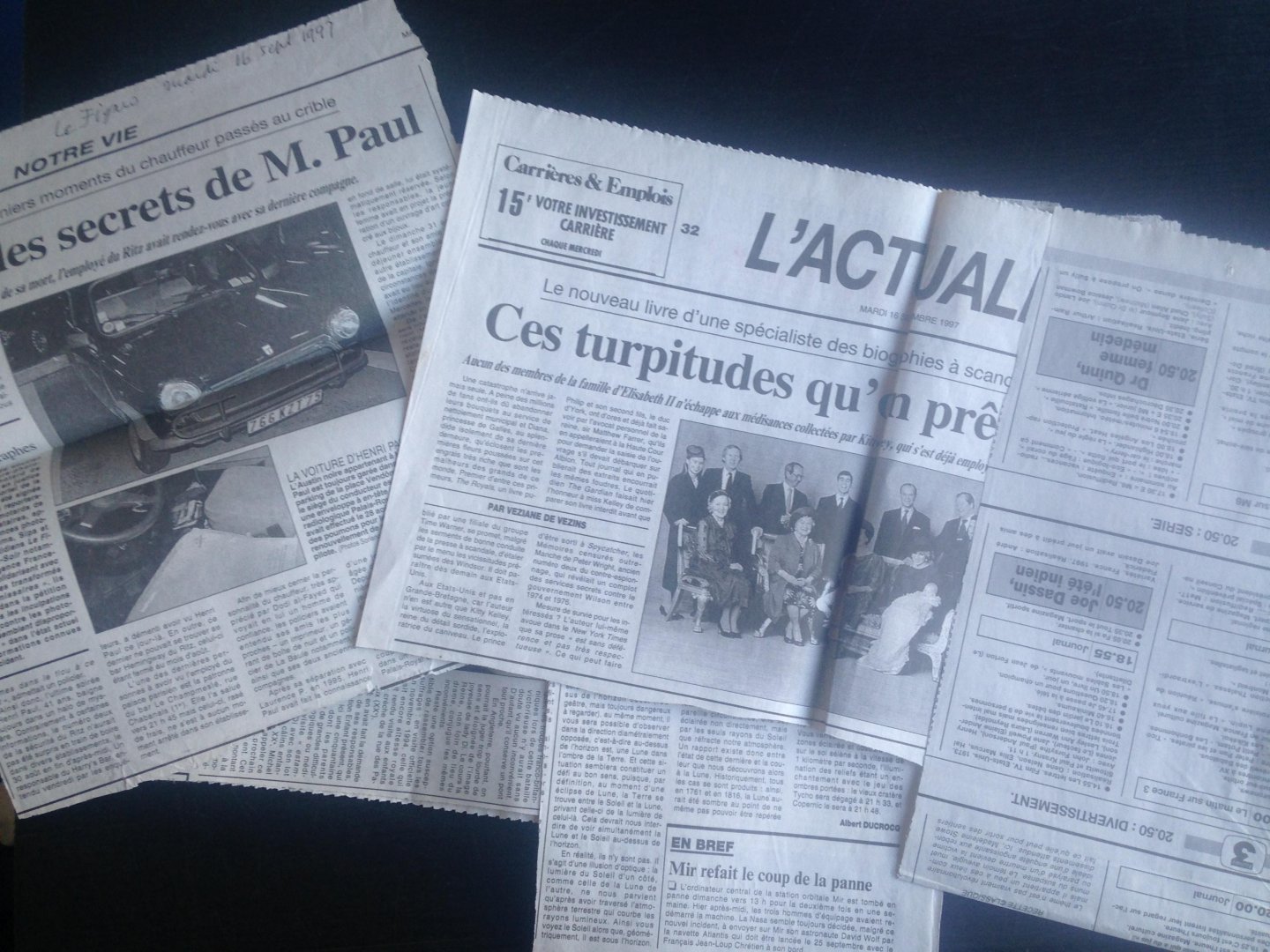  - Diana, 5 knipsels uit Franse kranten