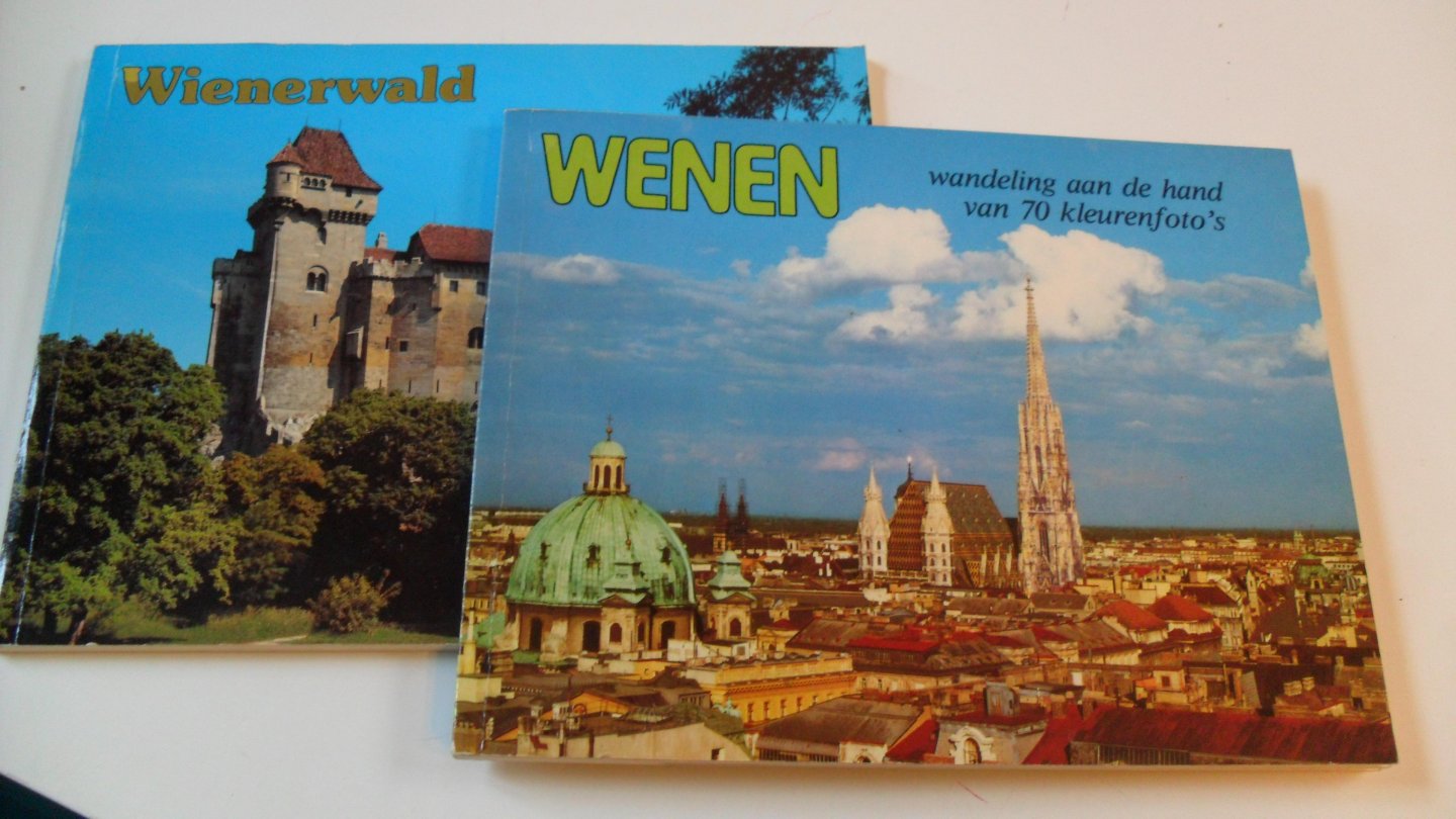  - Wenen wandeling a/d hand van 70 foto's + Wienerwald en Wacha 5 excursies a/d hand van 75 foto's