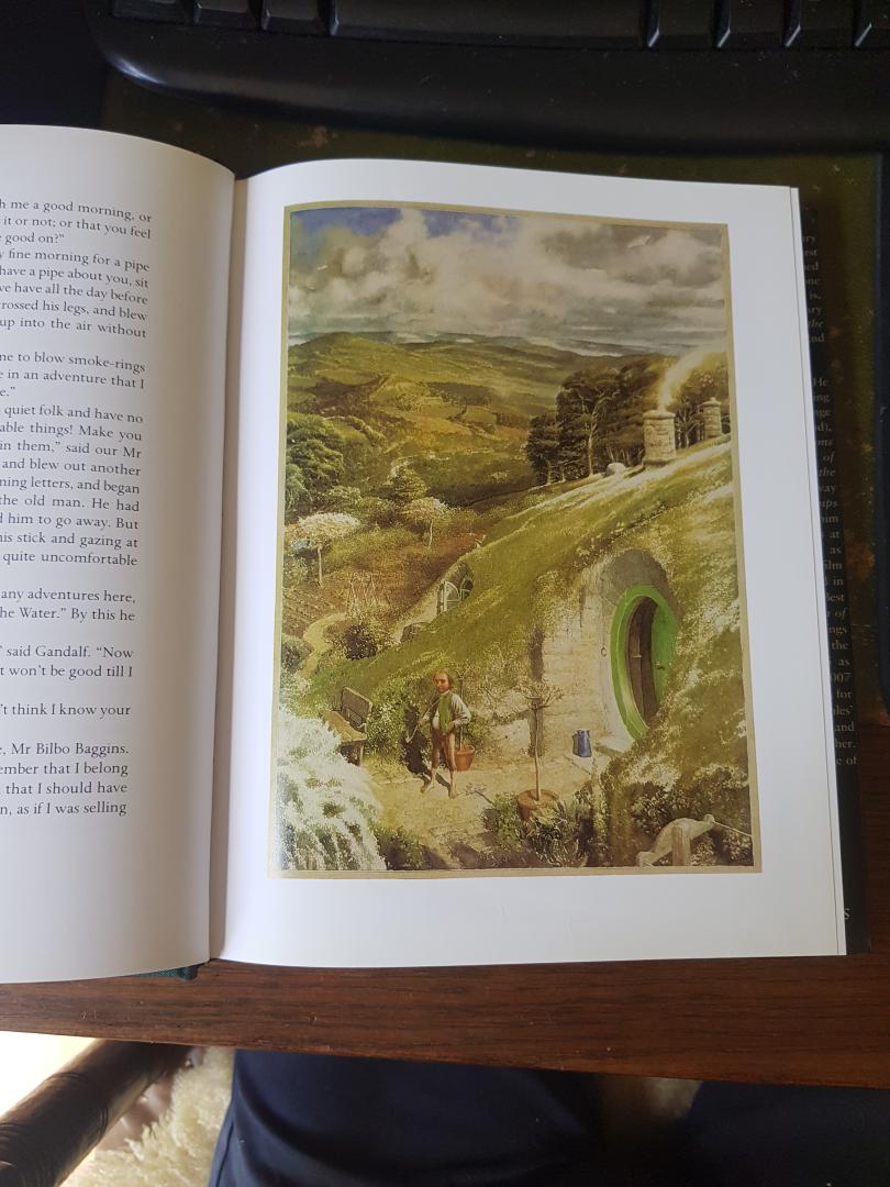 J. R. R. Tolkien, Alan Lee - The Hobbit