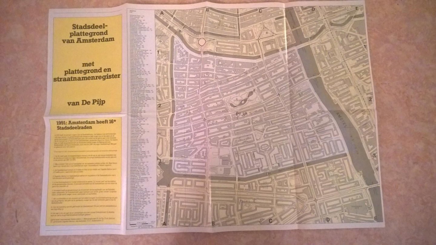 Anoniem - Stadsdeelplattegrond van Amsterdam met plattegrond en straatnamenregister van De Pijp