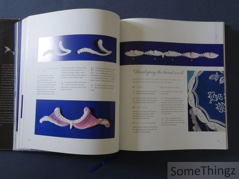 Eddie Spence and Jenny Stewart (edit). - The Art of Royal Icing: A Unique Guide to Cake Decoration by a World-class Tutor.