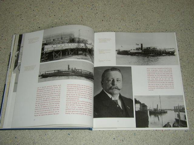 Boot, Willem J.J. - Maas en Merwe, Historie van de Stoomboot Reederij FOP SMIT & Co 1878-1951  Herlevend vervoer : Fast Ferries - Waterbus