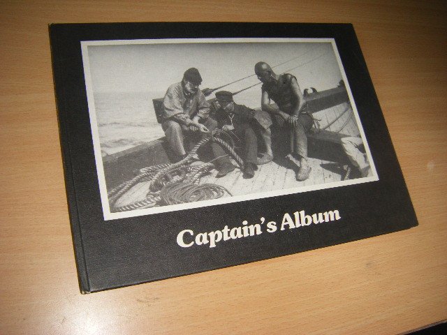  - Captain's Album [fotoboek]