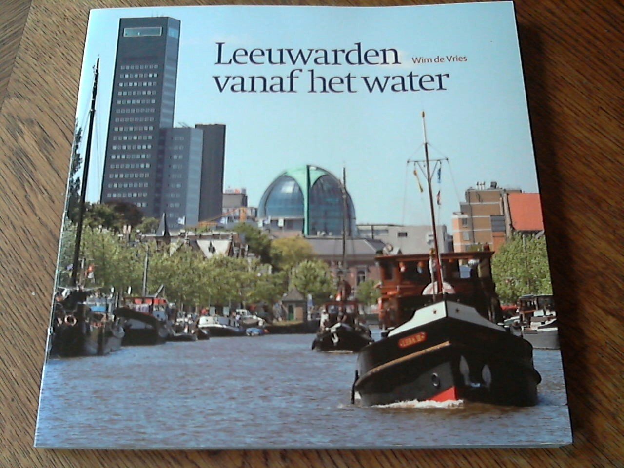 Vries, Wim de - Leeuwarden vanaf het water