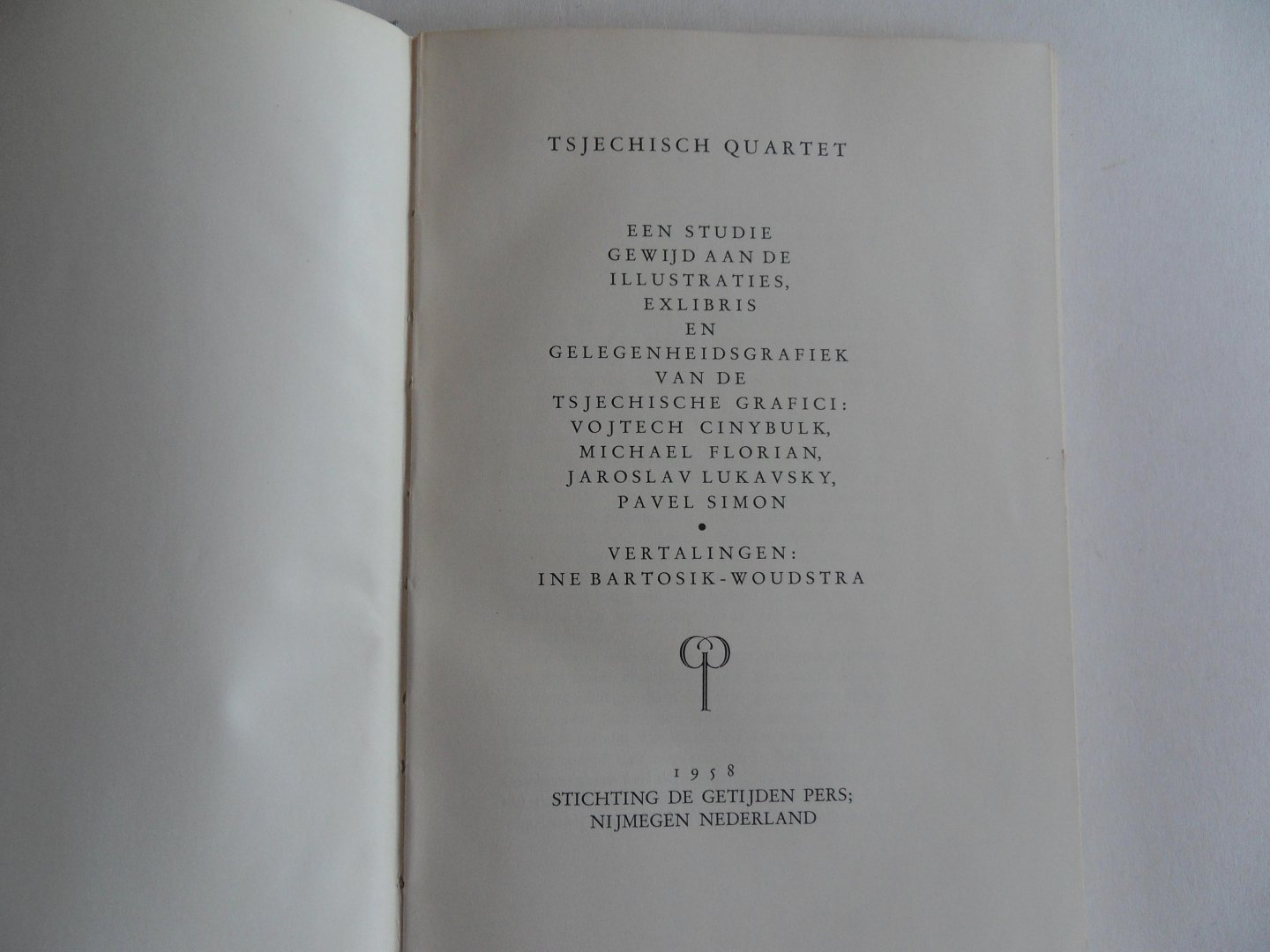 Schelling, ir. H.G.J (voorwoord); Bartosik-Woudstra, Ine (vertalingen). - Tsjechisch Quartet. [ Genummerd ex. 17 / 200 ].