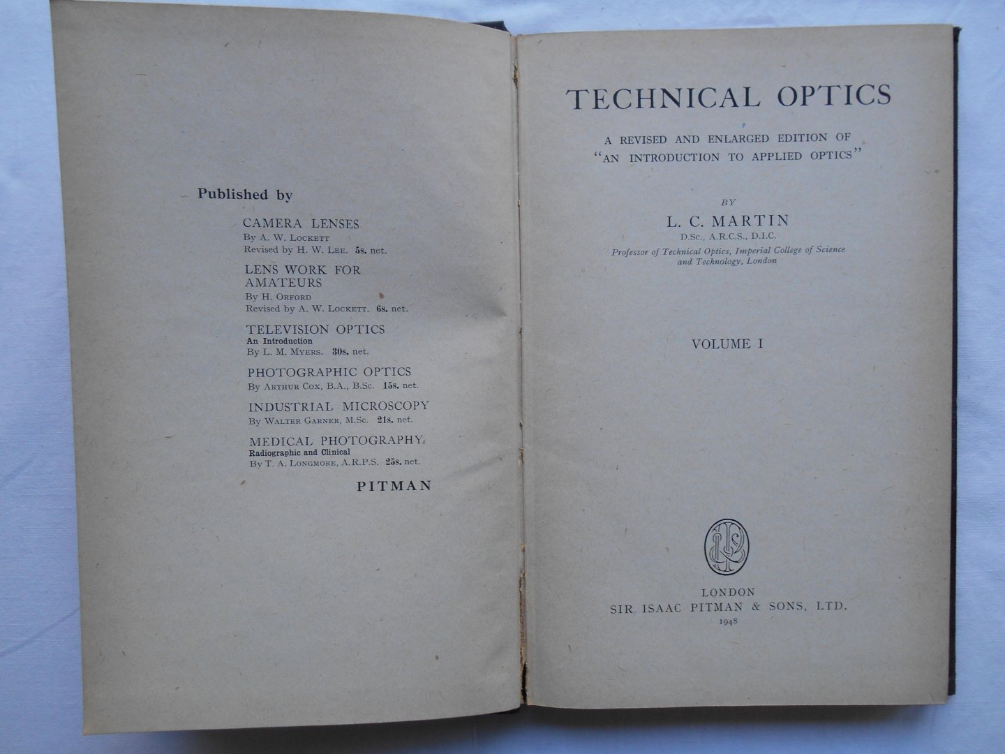Martin, L.C. - Technical Optics, volume I