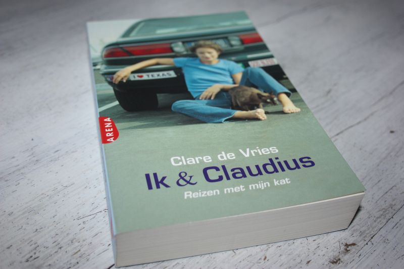 Vries, Clare de - Clare de Vries / IK & CLAUDIUS