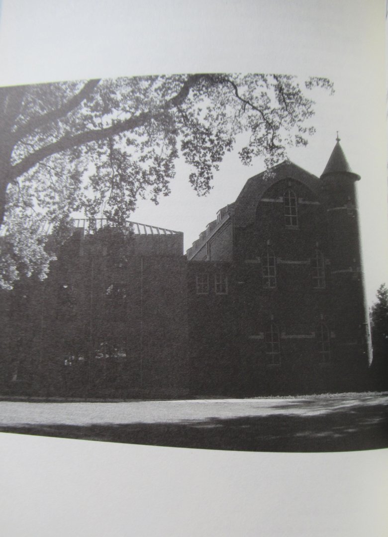 Fijen, Leo e.a. - Wandelen met God rond abdijen.