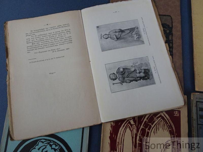 N/A. - Diestersche Kunstkring. - Jaarboek aangeboden door den Diestersche Kunstkring. Eerste Jaargang 1928-1929 / Tweede Jaargang 1929-1930 / Derde Jaargang 1930-1931 / Vierde Jaargang 1931-1932 / Vijfde Jaargang 1932-1933 / 9e Jaarboek: 1937-1938.