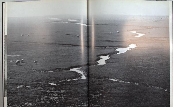 Coppens, Martien (foto's), Paul Snoek (tekst). - Op de grens van land en zee.