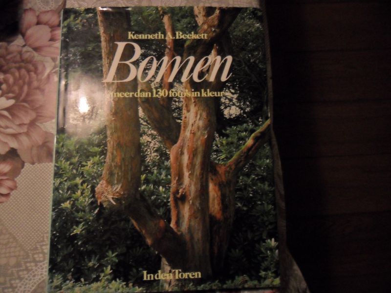 Beckett A. Kenneth - Bomen meer dan 130 foto's in kleur
