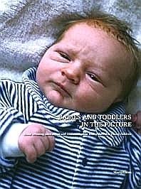 Elliens , Marij . [ ISBN 9789088500756 ] 2819 ( Compleet met de DVD . ) - Babies and Toddlers in the Picture . ( About attuning, interaction and communication with vulnerable young children . ) From the minute they are born babies are longing and looking for contact. It is nice to see how well they are equipped to do so.-