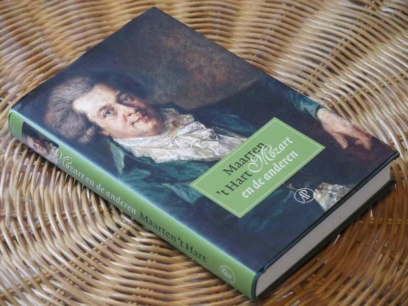 Hart M 't - Mozart en de anderen